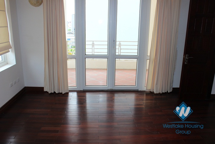 Au Co str., - Charming modern house of full natural light & quiet residence 6BR