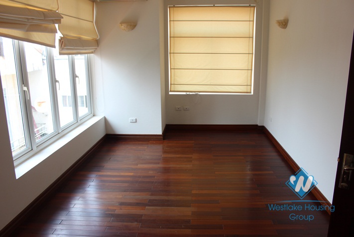 Au Co str., - Charming modern house of full natural light & quiet residence 6BR