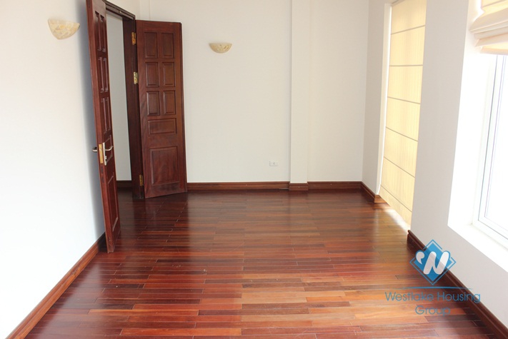 Au Co str., - Charming modern house of full natural light & quiet residence 6BR
