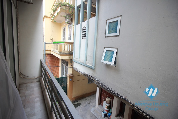Cheap 02 bedrooms apartment for rent in Dang Thai Mai Street, Tay Ho District, Ha Noi