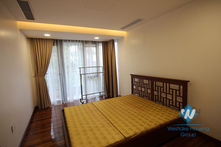 Nice and bright apartment for rent in Xuan Dieu street, Tay Ho district , Hanoi