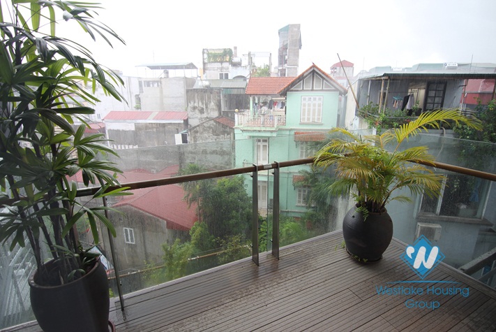Nice and bright apartment for rent in Xuan Dieu street, Tay Ho district , Hanoi