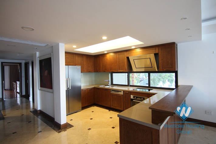 Nice and bright apartment for rent in Xuan Dieu street, Tay Ho district , Hanoi