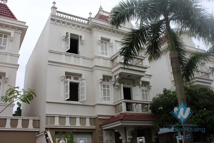 Luxury house for rent in Ciputra