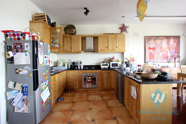 Spacious lake front apartment for rent on Quang Khanh, Tay Ho