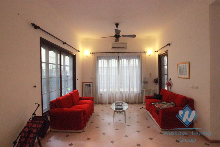 Quality house with swimming pool for rent in Tay Ho area