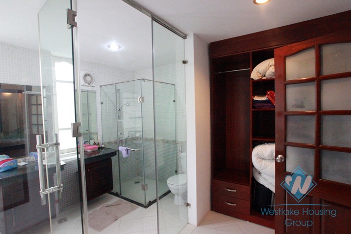Quality house with swimming pool for rent in Tay Ho area