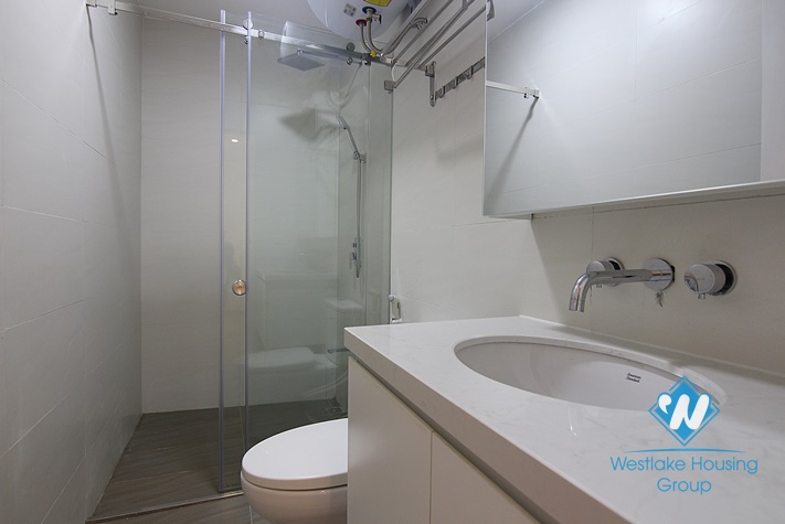 Lake view and modern apartment for rent in Tay Ho district 