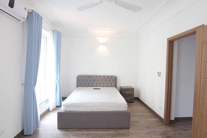 4 Bedrooms / 4 Bathrooms mini-villa in Xom Chua Westlake, Tay Ho, Ha Noi for rent