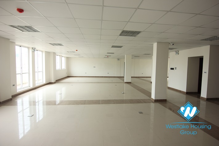 Brand new top floor office for rent in Westlake area