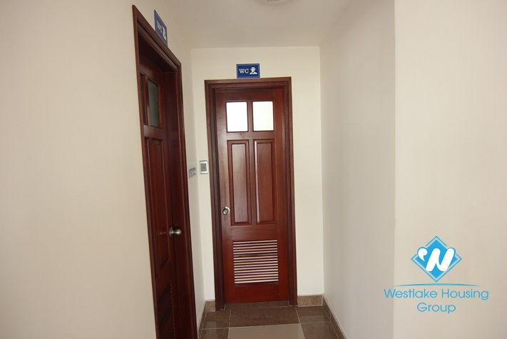 Brand new top floor office for rent in Westlake area