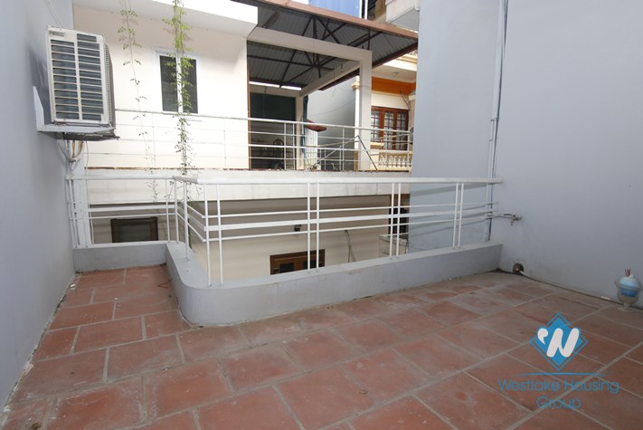 House with 4 bedroom for rent in Doi Can, Ba Dinh
