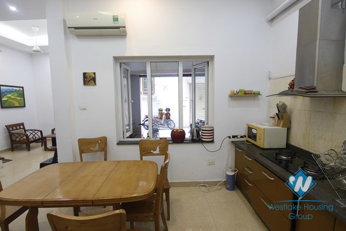 House with 4 bedroom for rent in Doi Can, Ba Dinh
