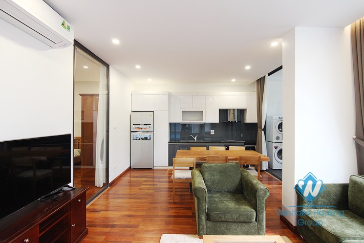 Morden and Brandnew 02 bedrooms apartment with swimming pool for rent in Tay Ho street.