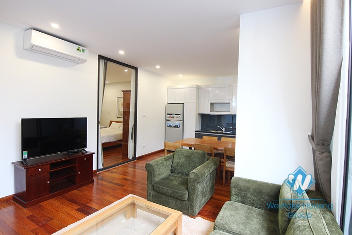 Morden and Brandnew 02 bedrooms apartment with swimming pool for rent in Tay Ho street.