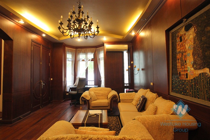 French style house avaialble for rent in Westlake area, fully furnished