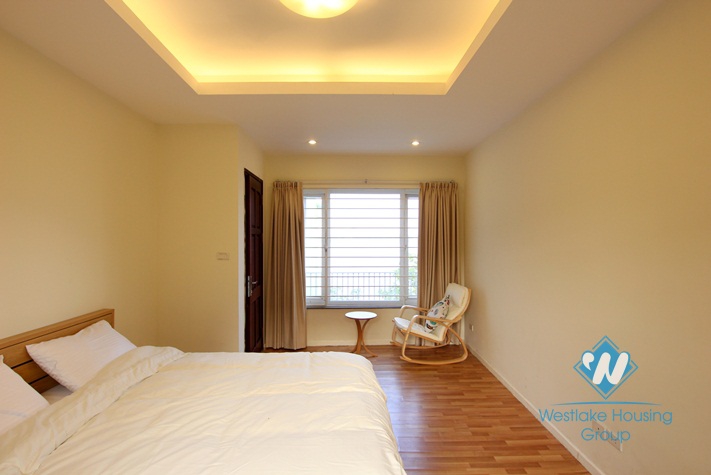 A nice 5 bedroom house by the West Lake side for rent in Tay Ho