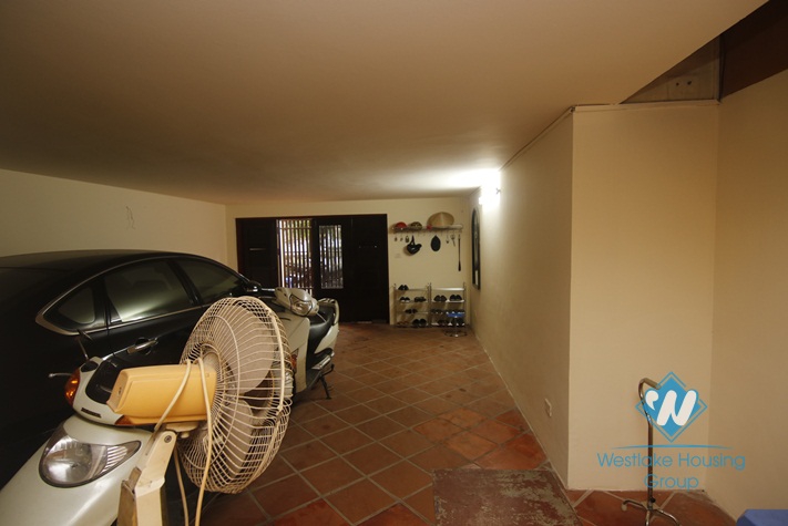 A bright, quiet and beautiful house with 3 bedrooms for rent on Hoang Hoa Tham street