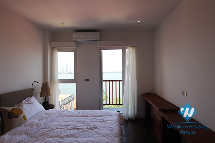 Penthouse apartment in Dang Thai Mai st for rent 