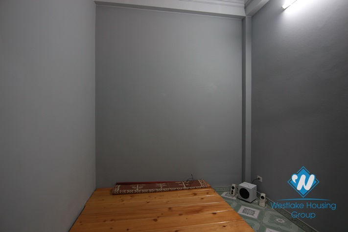 Unfurnished with good quality house for rent in Au Co st, Tay Ho District 
