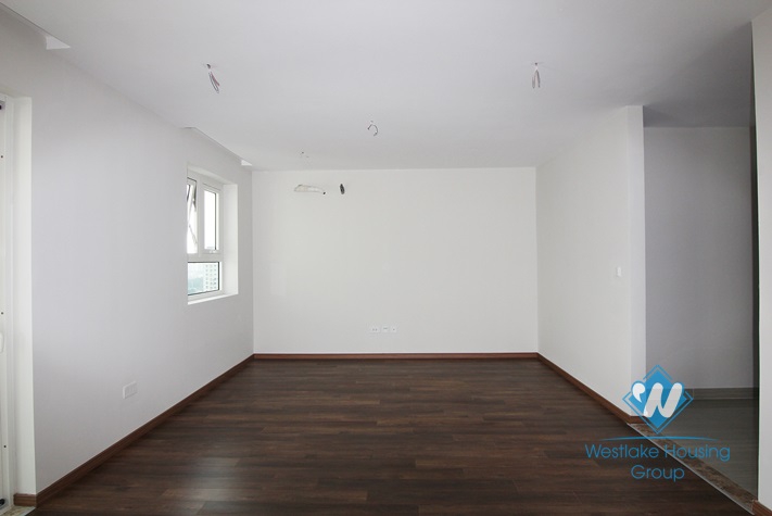 A bright and unfurinshed apartment on high floor for rent in Ciputra Compound