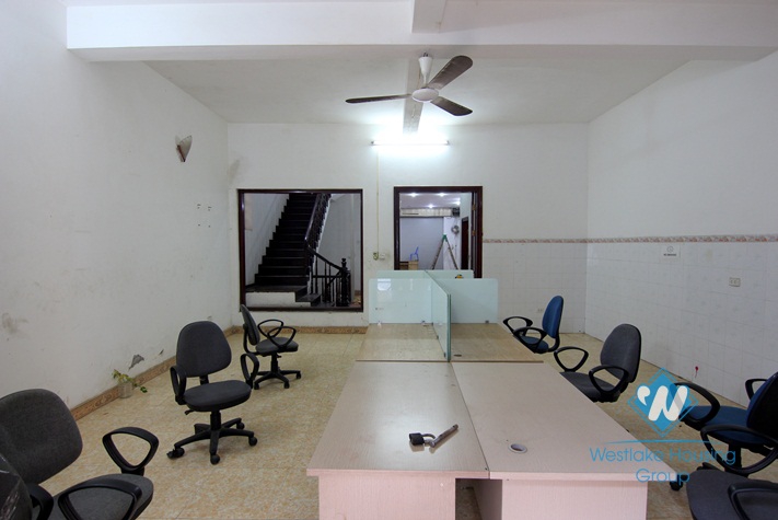 A spacious house for rent on Au Co street, Tay Ho District