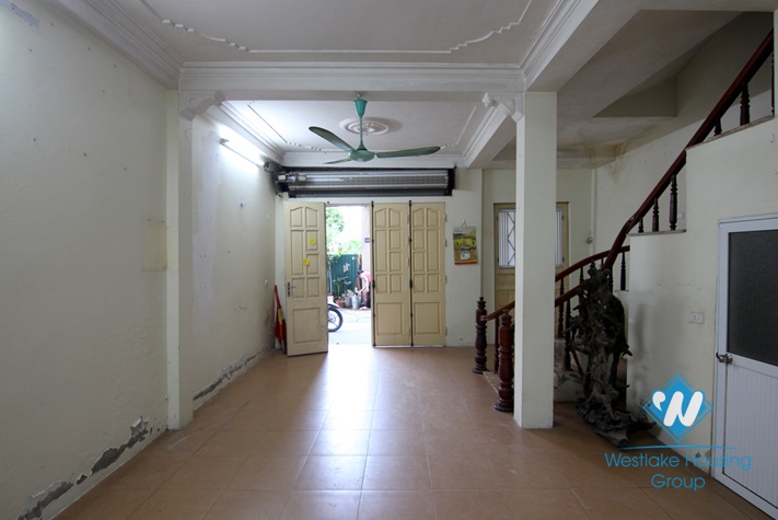 Unfurnished house for rent in Au Co st, Tu Lien, Tay Ho District