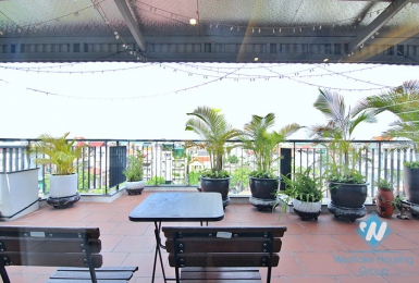 Beautiful top floor 1 bedroom apartment for rent in Trinh cong son, Tay ho, Hanoi
