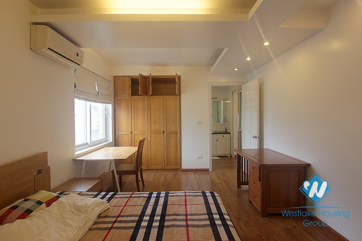 Nice apartment with 02 bedrooms for rent in Xuan Dieu st, Tay Ho District