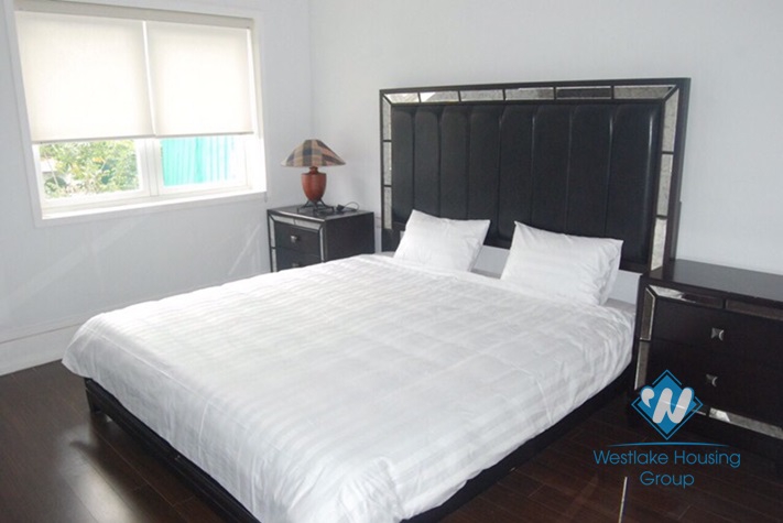 Hanoi furnished 5 bedrooms villa for let in Vinhomes Riverside with river view