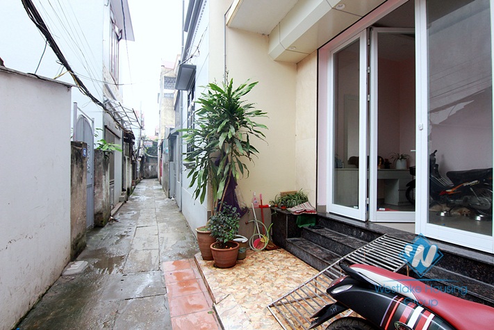 A modern house with elevator for rent in Au Co street, Tay Ho district