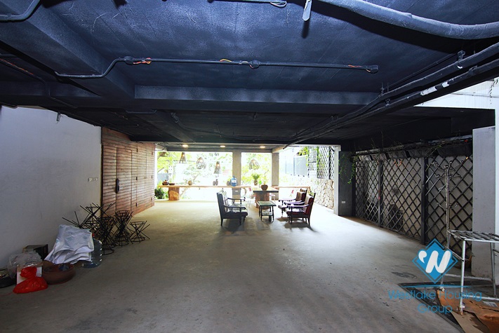 Beautiful place for open restaurant or office in Tay Ho area 
