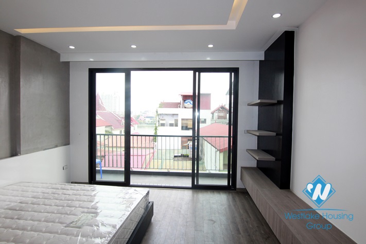 02 bedrooms with nice furniture for rent in Xuan Dieu st, Tay Ho District 