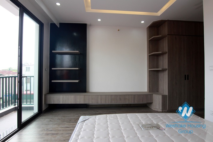 02 bedrooms with nice furniture for rent in Xuan Dieu st, Tay Ho District 