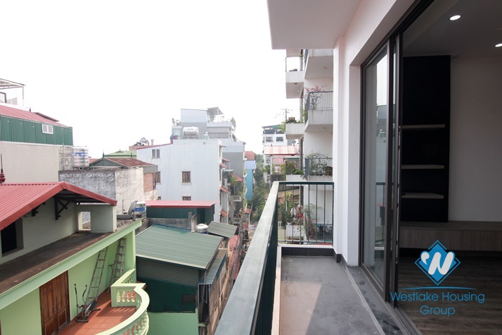 02 bedrooms with nice furniture for rent in Xuan Dieu st, Tay Ho District 