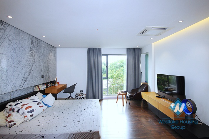 A gorgeous garden villa for rent in Tay ho, Ha noi