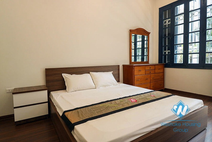 A nice 3 bedroom house for rent in Doi Can, Ba Dinh