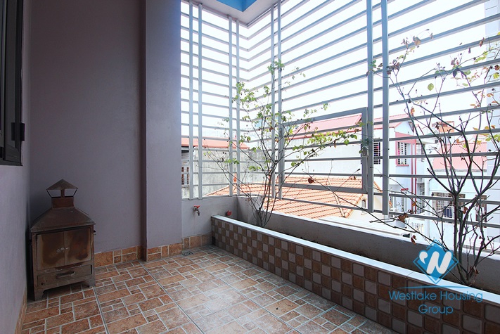 Nice house with 4 bedrooms for rent in Lac Long Quan st, Tay Ho District 