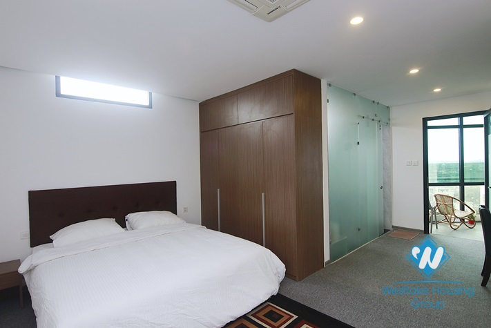 Nice penthouse apartment for rent in Ba Dinh District 