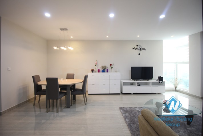 A nice and new apartment for rent in Ciputra, Tay ho, Ha noi