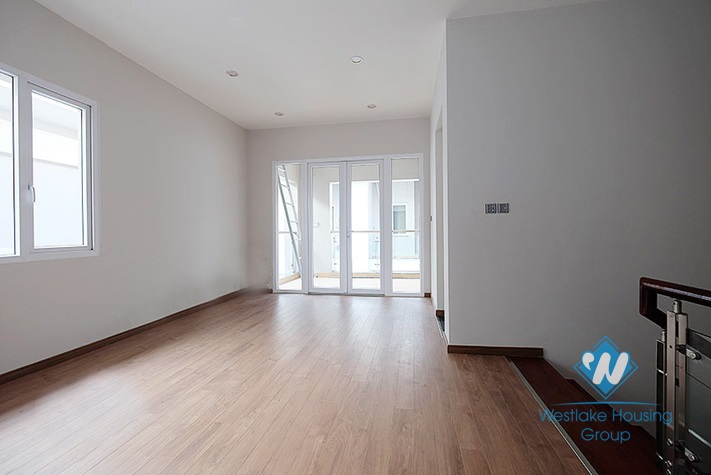 Unfurnished 5 bedrooms villa/house for rent in Ciputra, K2 Block.