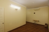 A large four-bedroom apartment with the view of the city and a lake on Lang Ha street