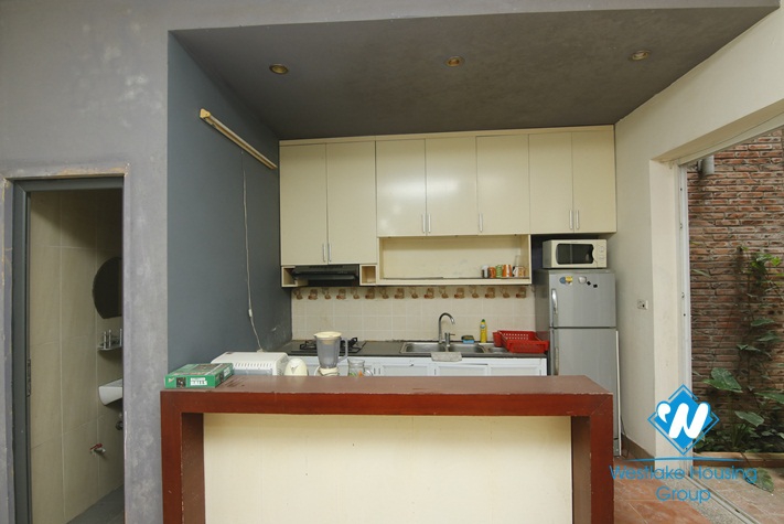 A cheap house with 3 bedroom for rent in Doi Can, Ba Dinh