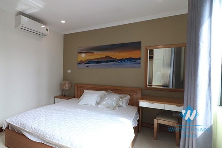 A bright 2 bedroom apartment with a captivating view for rent in Truc Bach Island