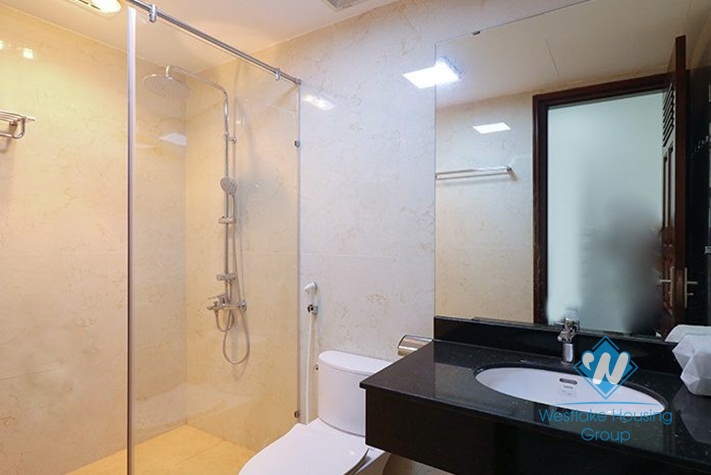 A bright 2 bedroom apartment with a captivating view for rent in Truc Bach Island