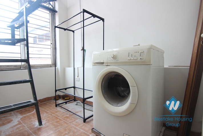 Cheap house with three bedrooms for rent in Au Co, Tay Ho, Ha Noi