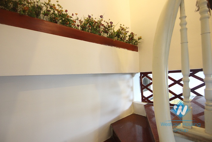 Cheap house with three bedrooms for rent in Au Co, Tay Ho, Ha Noi