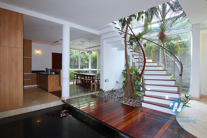 Spacious house with garden for rent in Tay Ho, Hanoi