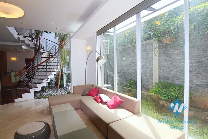 Spacious house with garden for rent in Tay Ho, Hanoi