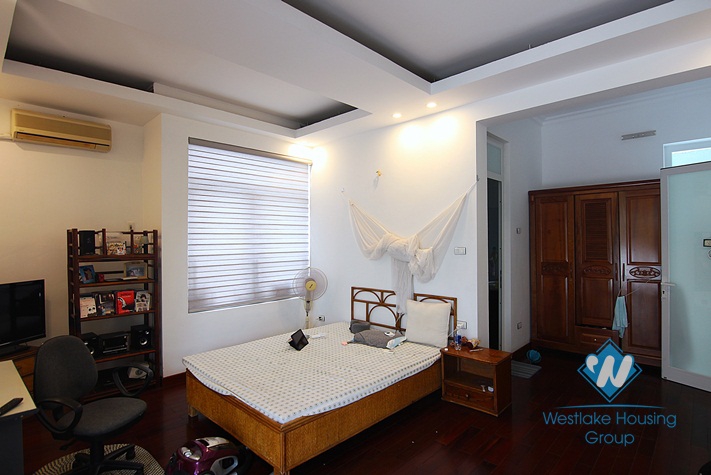 A big house for rent with 4 bedroom in Au co, Tay ho